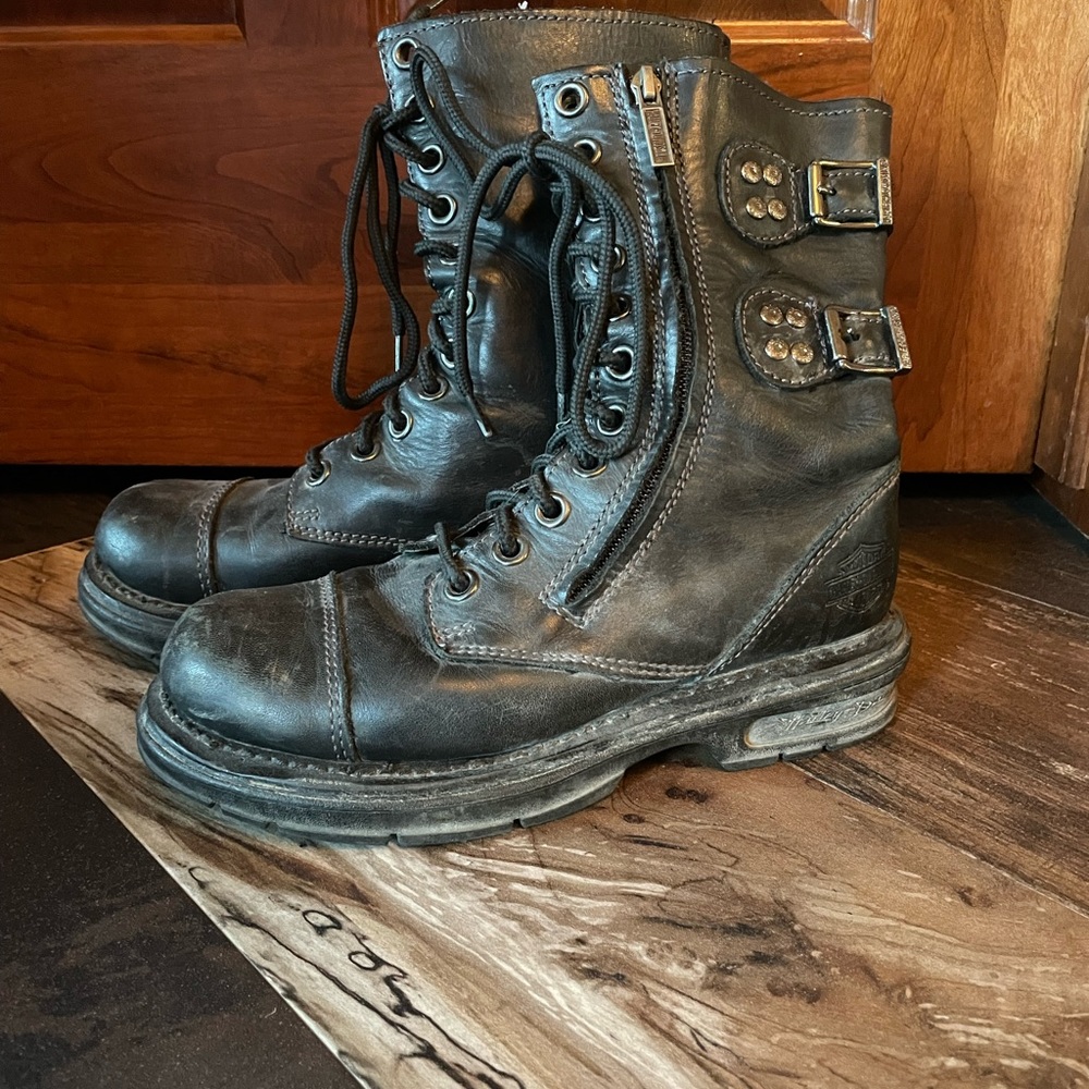 Good conversation just dusty from sitting in closet